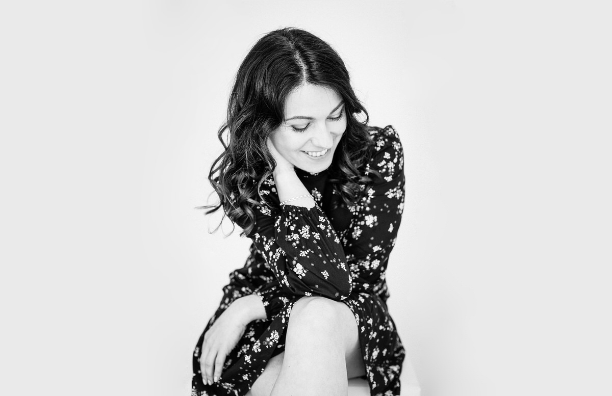 Businessbild-Rostock-Juliane-Kluess Beauty Businessbild in schwarz-weiß von Juliane Klüß