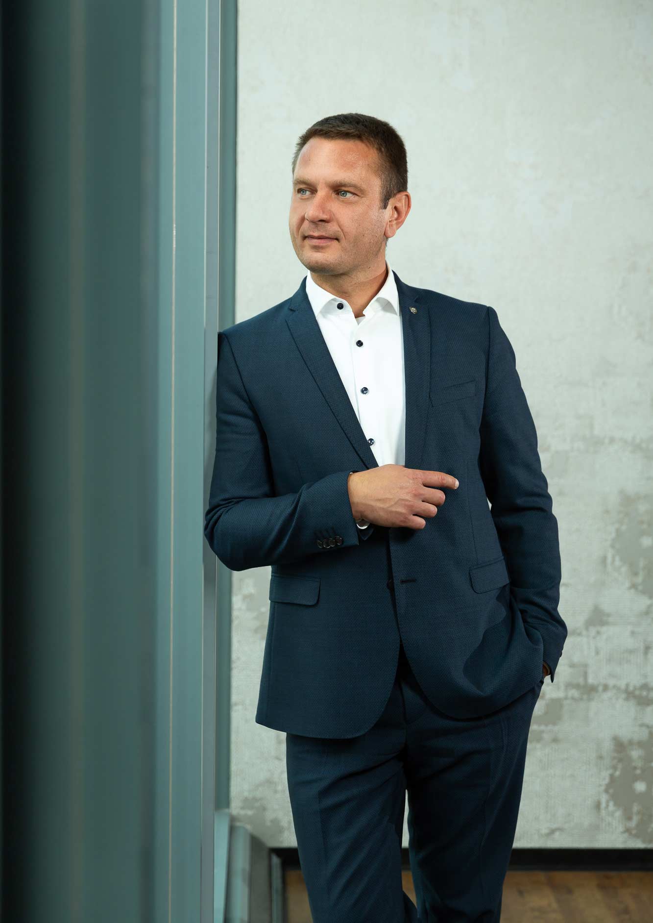 Starke-Businessfotos-JulikaFoto-Rostock Starkes Männerportrait als Businessfoto